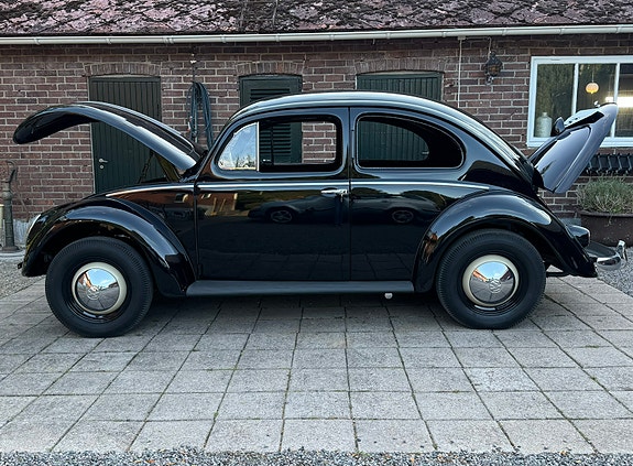 Volkswagen 1200 2 of 5