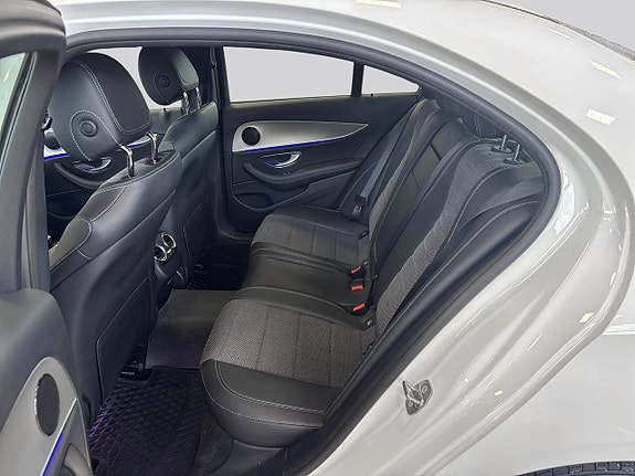 Mercedes-Benz E220 d 9 of 16