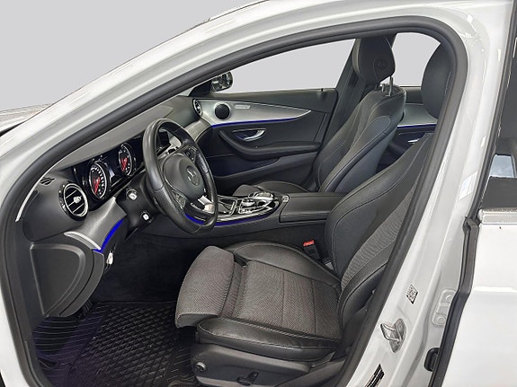 Mercedes-Benz E220 d 8 of 16