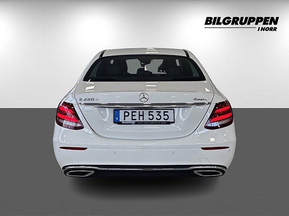 Mercedes-Benz E220 d 5 of 16