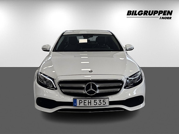 Mercedes-Benz E220 d 2 of 16
