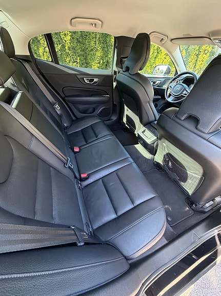 Volvo S60 3 of 4