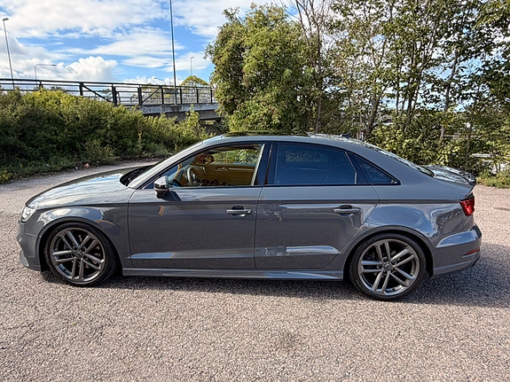Audi A3 8 of 22