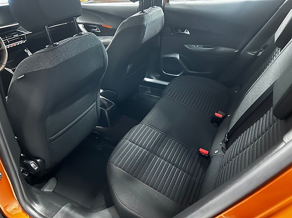 Peugeot 2008 6 of 8