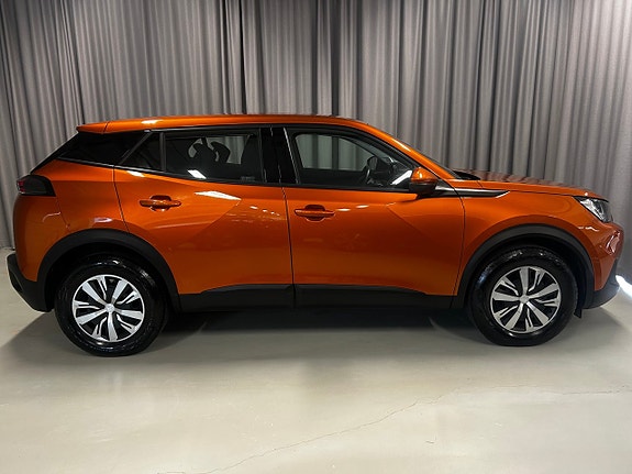 Peugeot 2008 2 of 8