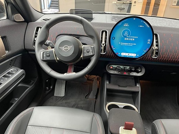 MINI Countryman SE 8 of 15