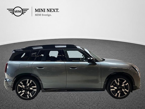 MINI Countryman SE 3 of 15