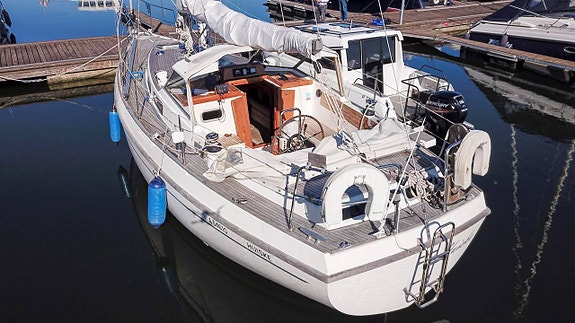 Finnsailer 34 1987 Finland 5 of 12