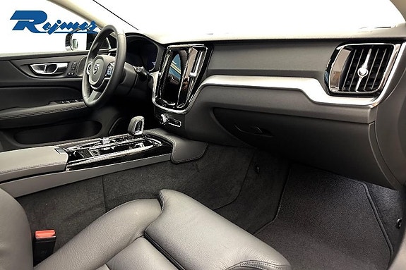 Volvo V60 6 of 23