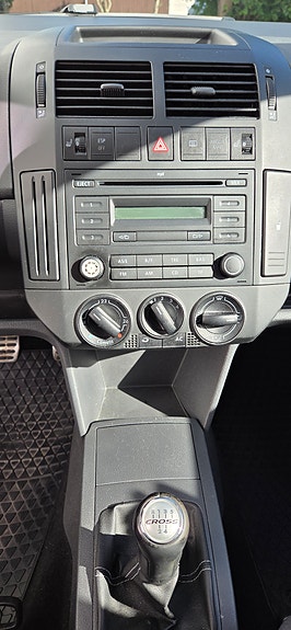 Volkswagen Polo Cross 4 of 10