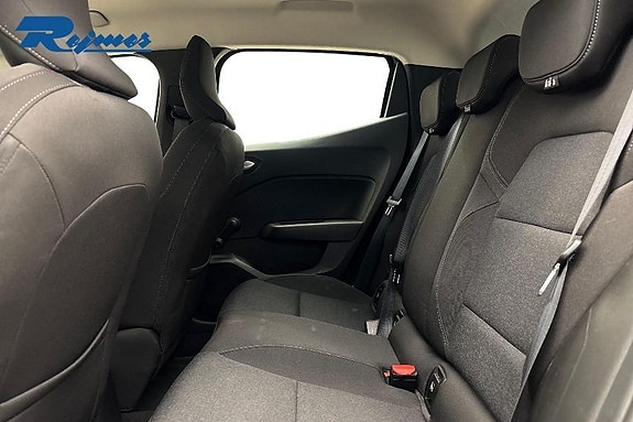 Renault Clio 8 of 18