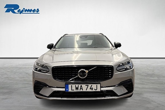 Volvo V90 4 of 22
