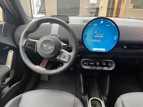 MINI Aceman E 8 of 15