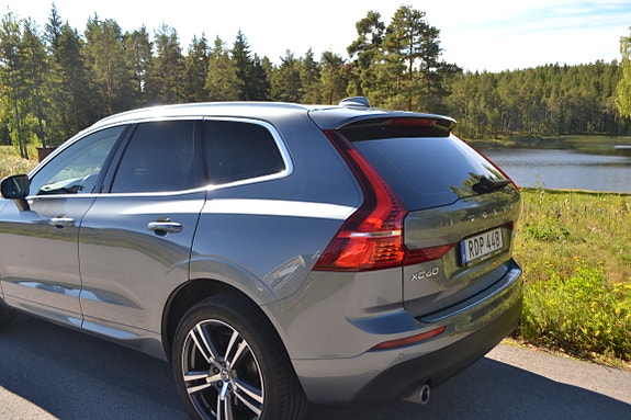 Volvo XC60 2 of 20