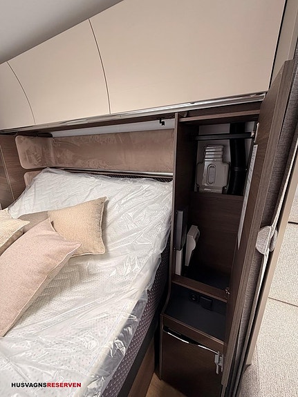 Adria ALPINA 663 HT 21 of 27