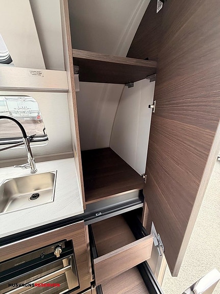 Adria ALPINA 663 HT 11 of 27