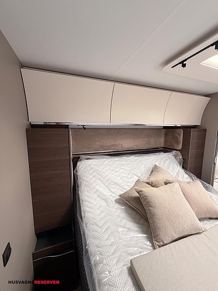 Adria ALPINA 663 HT 22 of 27