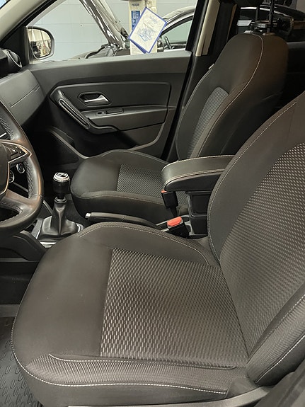 Dacia Duster 4 of 6