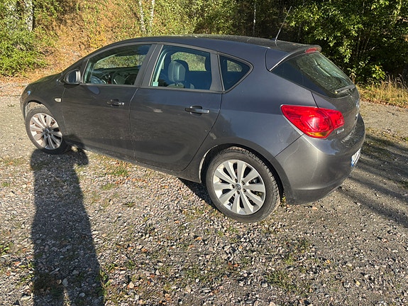 Opel Astra 3 of 7