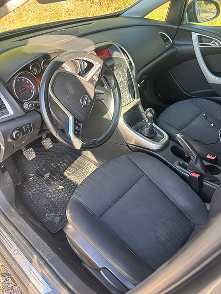 Opel Astra 6 of 7