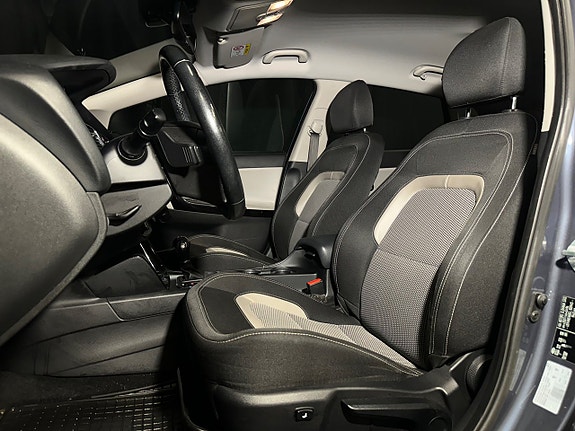 Kia Ceed 9 of 24