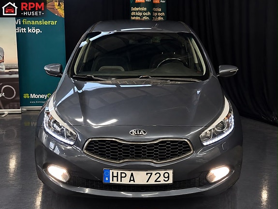 Kia Ceed 2 of 24