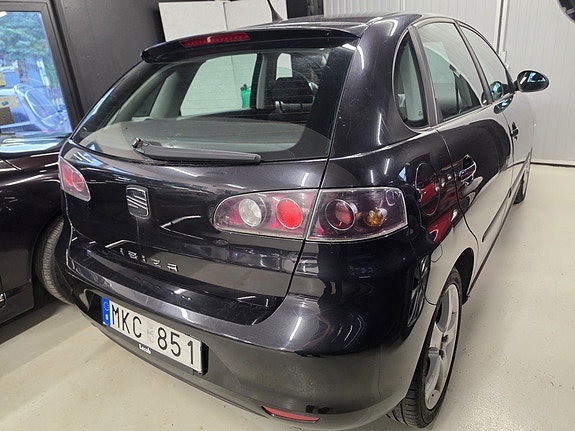 Seat Ibiza 3 of 8