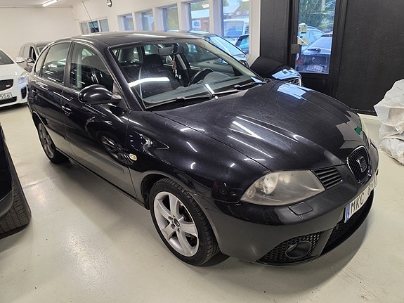Seat Ibiza 2 of 8