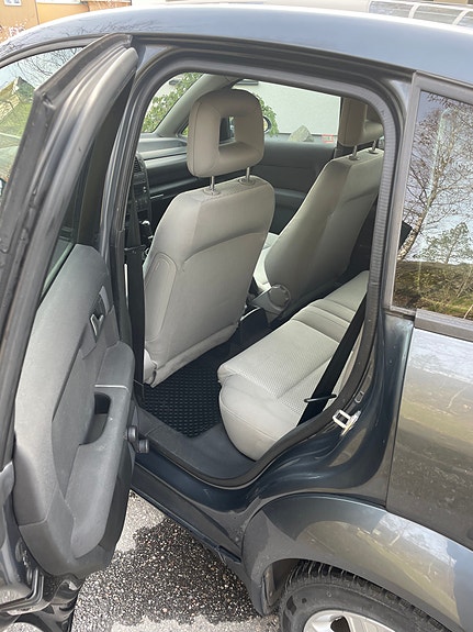 Audi A2 8 of 21