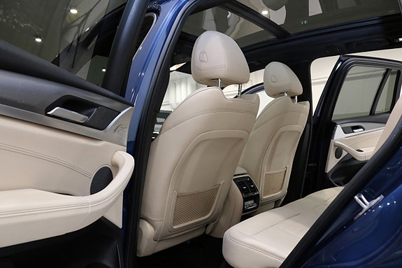 BMW X3 18 of 30