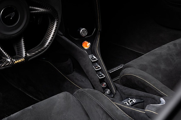McLaren 750S 27 of 28