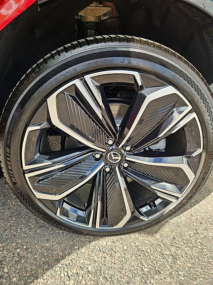 Mazda CX-6e 19 of 25
