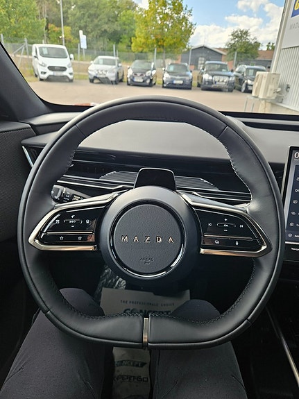 Mazda CX-6e 8 of 25