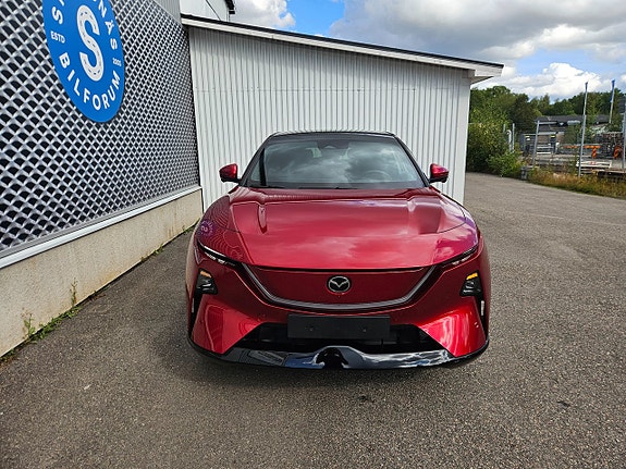 Mazda CX-6e 2 of 25