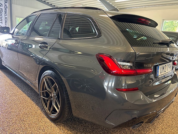 BMW 330e 9 of 9