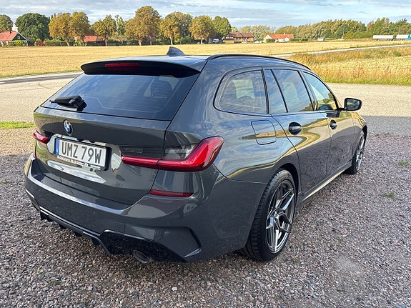 BMW 330e 4 of 9