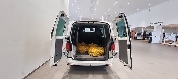 Volkswagen Transporter 7 of 11