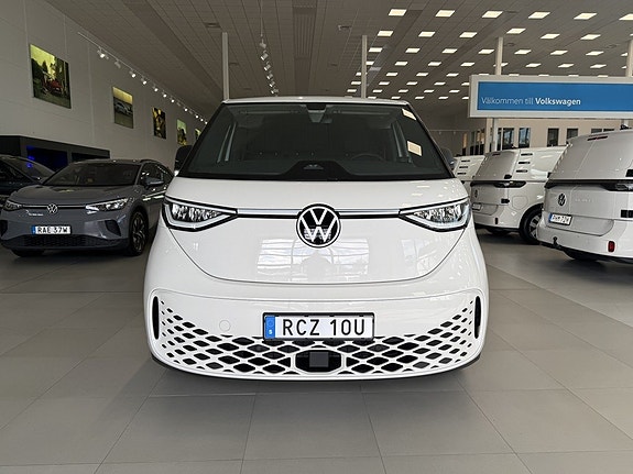 Volkswagen ID. Buzz 2 of 18