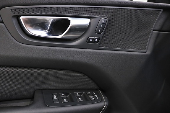 Volvo XC60 22 of 30