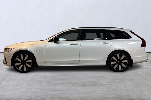 Volvo V90 2 of 13