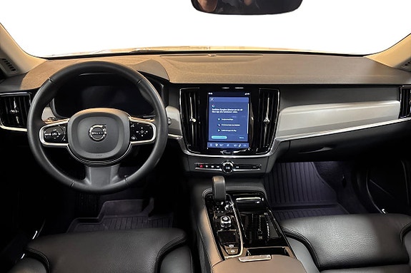 Volvo V90 9 of 13