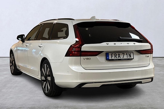 Volvo V90 4 of 13