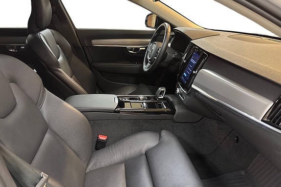 Volvo V90 10 of 13