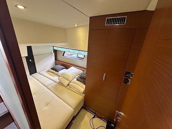 Jeanneau Prestige 500 Fly, 2013 8 of 12