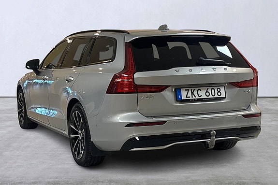 Volvo V60 4 of 13