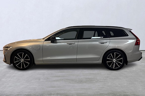 Volvo V60 2 of 13