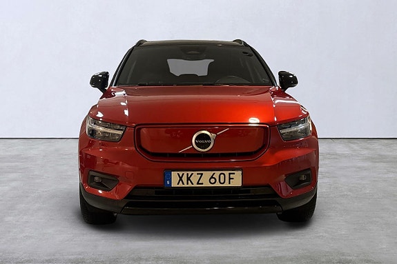 Volvo XC40 7 of 13