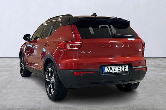 Volvo XC40 4 of 13