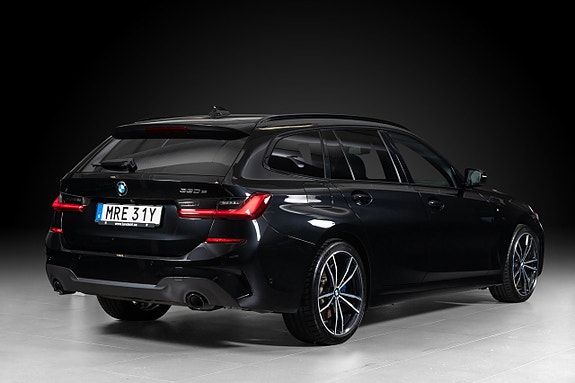 BMW 330e 2 of 21