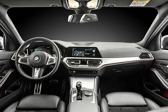 BMW 330e 8 of 21